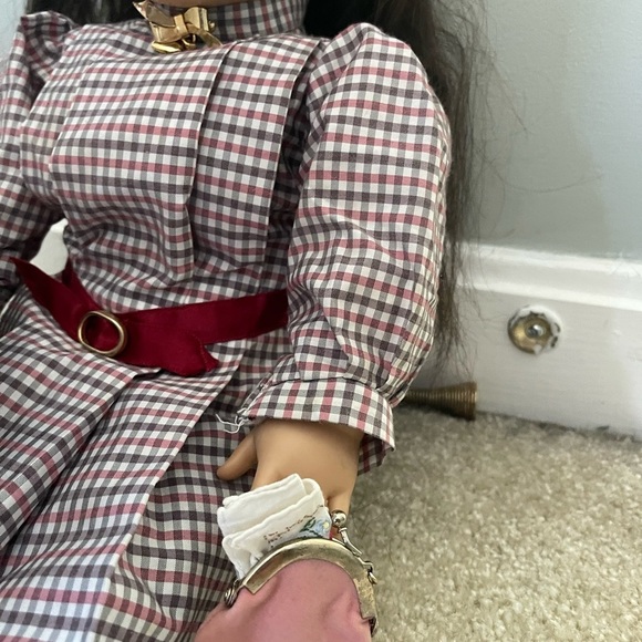 American girl doll Samantha (1995) - Picture 2 of 6